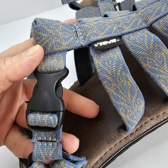 Teva | Dorado blue tan strappy Gorpcore outdoor sandals | WMS 7 - Picture 9 of 12